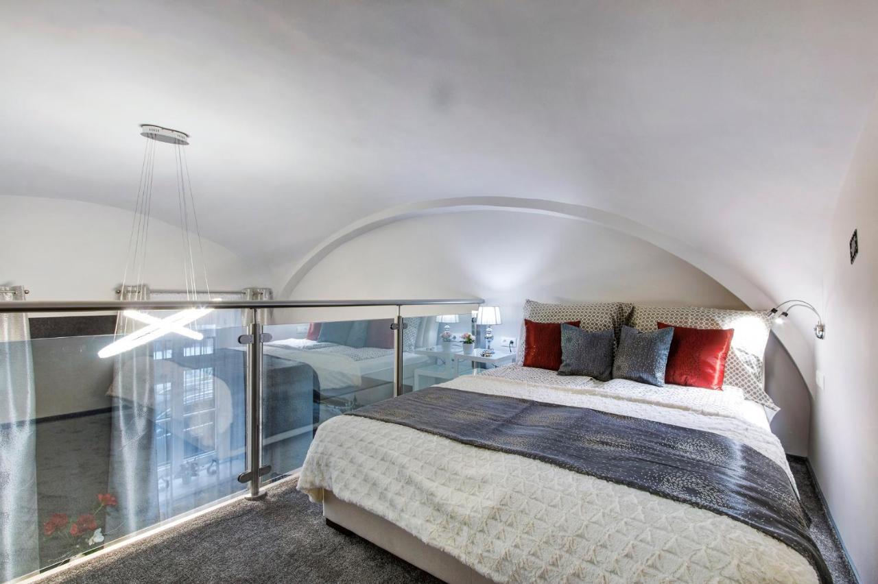 Sweet Dreams In The Heart Of The City Apartment Budapest Bilik gambar