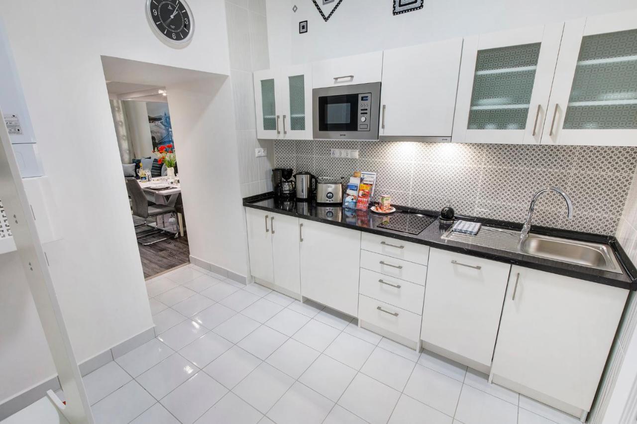Sweet Dreams In The Heart Of The City Apartment Budapest Bilik gambar